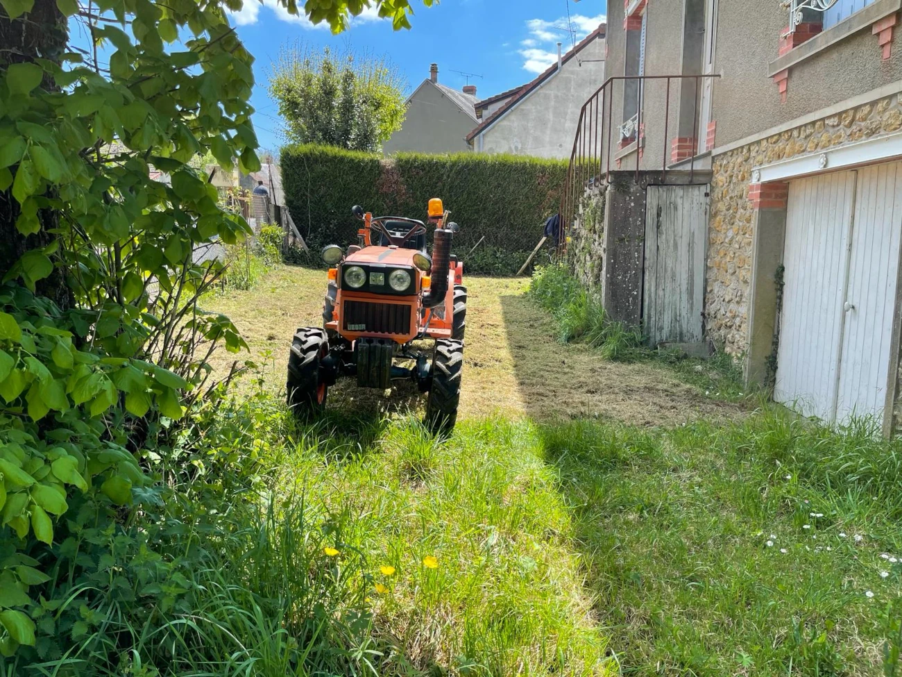 Tonte de pelouse par FJC